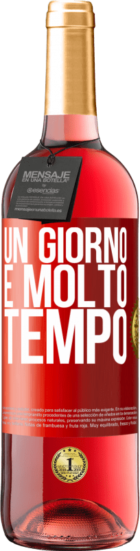 29,95 € Spedizione Gratuita | Vino rosato Edizione ROSÉ Un giorno è molto tempo Etichetta Rossa. Etichetta personalizzabile Vino giovane Raccogliere 2025 Tempranillo