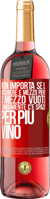 29,95 € | Vino rosato Edizione ROSÉ Non importa se il bicchiere è mezzo pieno o mezzo vuoto. Chiaramente c'è spazio per più vino Etichetta Rossa. Etichetta personalizzabile Vino giovane Raccogliere 2024 Tempranillo