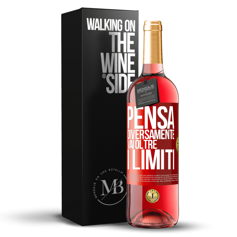 29,95 € Spedizione Gratuita | Vino rosato Edizione ROSÉ Pensa diversamente. Vai oltre i limiti Etichetta Rossa. Etichetta personalizzabile Vino giovane Raccogliere 2023 Tempranillo