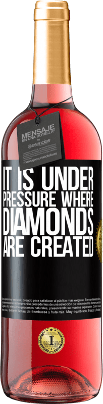 29,95 € | Rosé Wine ROSÉ Edition It is under pressure where diamonds are created Black Label. Customizable label Young wine Harvest 2024 Tempranillo