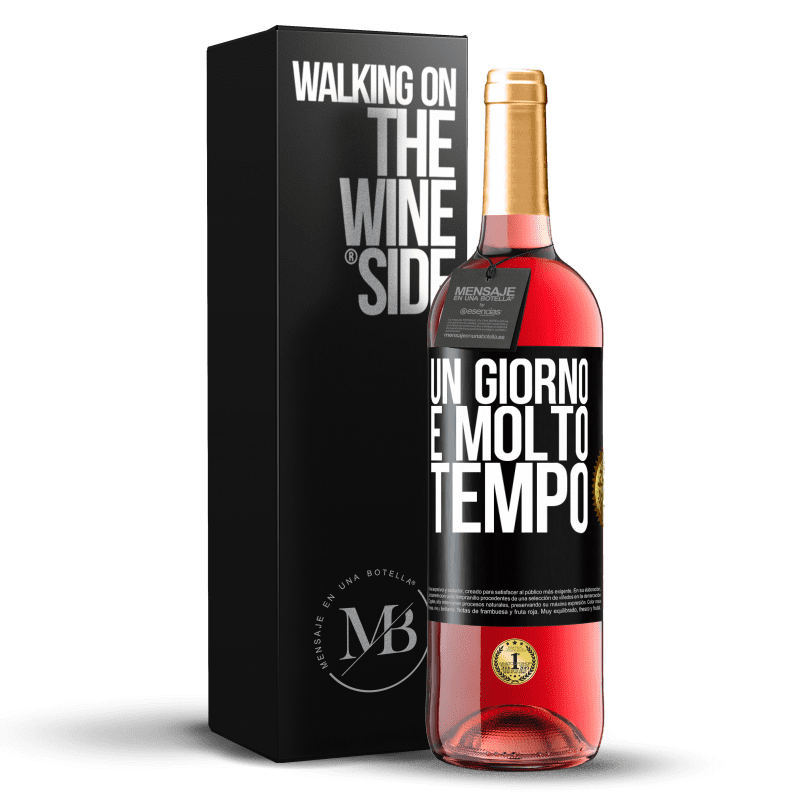 29,95 € Spedizione Gratuita | Vino rosato Edizione ROSÉ Un giorno è molto tempo Etichetta Nera. Etichetta personalizzabile Vino giovane Raccogliere 2025 Tempranillo