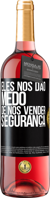 29,95 € | Vinho rosé Edição ROSÉ Eles nos dão medo de nos vender segurança Etiqueta Preta. Etiqueta personalizável Vinho jovem Colheita 2025 Tempranillo