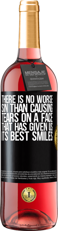 29,95 € Free Shipping | Rosé Wine ROSÉ Edition There is no worse sin than causing tears on a face that has given us its best smiles Black Label. Customizable label Young wine Harvest 2025 Tempranillo