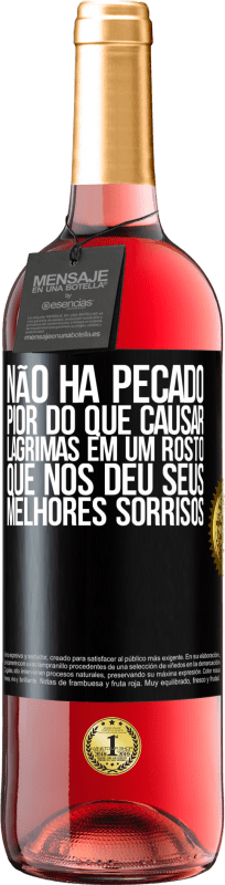 29,95 € Envio grátis | Vinho rosé Edição ROSÉ Não há pecado pior do que causar lágrimas em um rosto que nos deu seus melhores sorrisos Etiqueta Preta. Etiqueta personalizável Vinho jovem Colheita 2024 Tempranillo