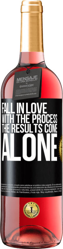 29,95 € Free Shipping | Rosé Wine ROSÉ Edition Fall in love with the process, the results come alone Black Label. Customizable label Young wine Harvest 2023 Tempranillo