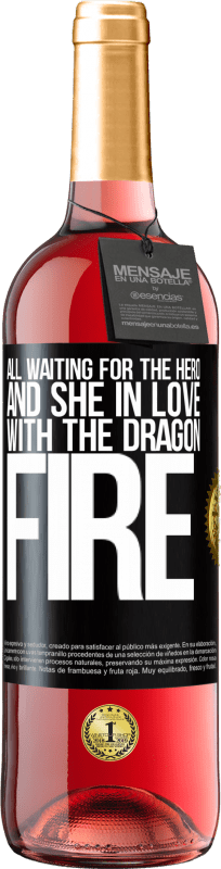 29,95 € Free Shipping | Rosé Wine ROSÉ Edition All waiting for the hero and she in love with the dragon fire Black Label. Customizable label Young wine Harvest 2024 Tempranillo