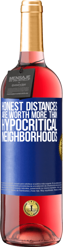 29,95 € Free Shipping | Rosé Wine ROSÉ Edition Honest distances are worth more than hypocritical neighborhoods Blue Label. Customizable label Young wine Harvest 2024 Tempranillo