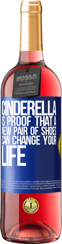 29,95 € | 桃红葡萄酒 ROSÉ版 灰姑娘证明了一双新鞋可以改变您的生活 蓝色标签. 可自定义的标签 青年酒 收成 2023 Tempranillo