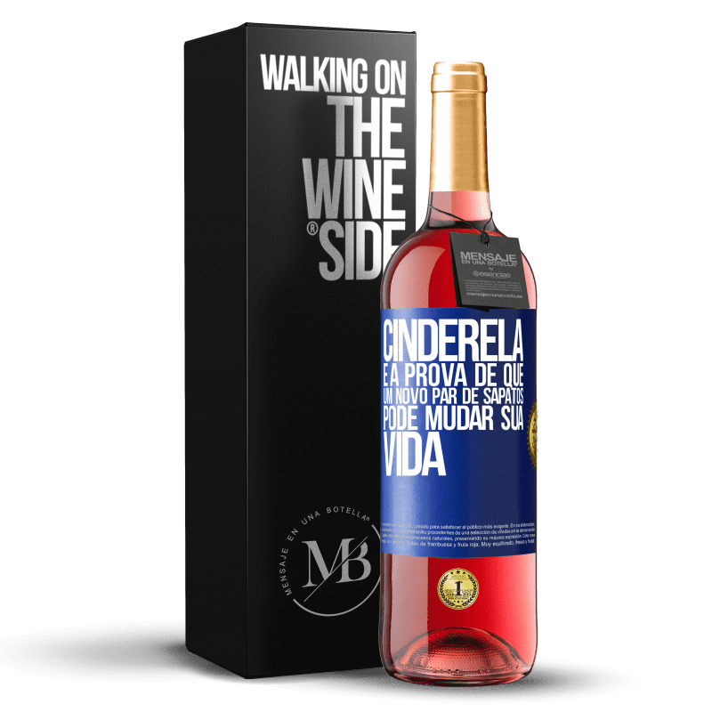 29,95 € Envio grátis | Vinho rosé Edição ROSÉ Cinderela é a prova de que um novo par de sapatos pode mudar sua vida Etiqueta Azul. Etiqueta personalizável Vinho jovem Colheita 2024 Tempranillo