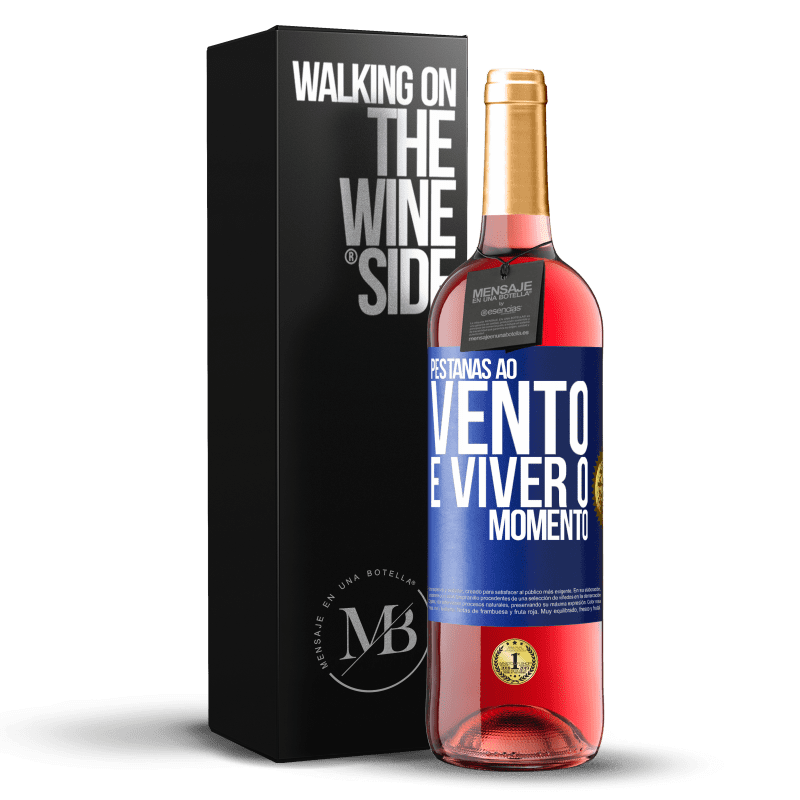 29,95 € Envio grátis | Vinho rosé Edição ROSÉ Pestanas ao vento e viver o momento Etiqueta Azul. Etiqueta personalizável Vinho jovem Colheita 2025 Tempranillo