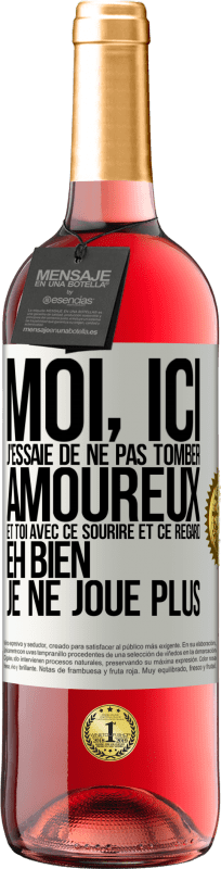 29,95 € Envoi gratuit | Vin rosé Édition ROSÉ Moi, ici, j'essaie de ne pas tomber amoureux et toi avec ce sourire et ce regard eh bien, je ne joue plus Étiquette Blanche. Étiquette personnalisable Vin jeune Récolte 2025 Tempranillo