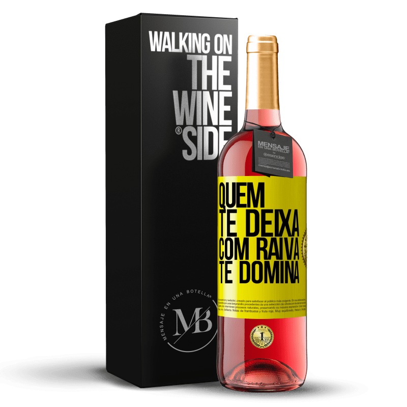 29,95 € Envio grátis | Vinho rosé Edição ROSÉ Quem te deixa com raiva te domina Etiqueta Amarela. Etiqueta personalizável Vinho jovem Colheita 2024 Tempranillo