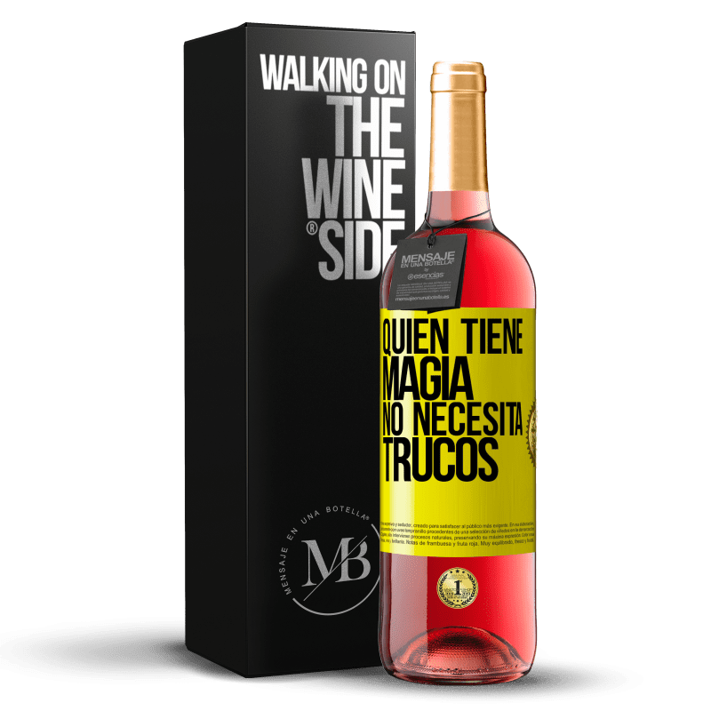 29,95 € Envío gratis | Vino Rosado Edición ROSÉ Quien tiene magia no necesita trucos Etiqueta Amarilla. Etiqueta personalizable Vino joven Cosecha 2024 Tempranillo