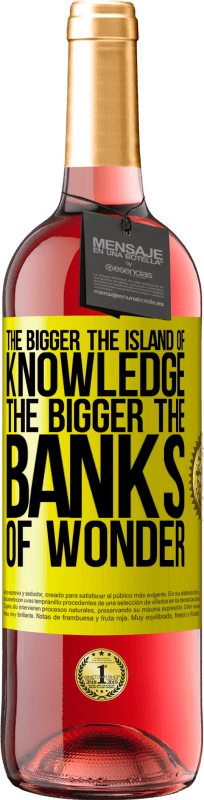 29,95 € 送料無料 | ロゼワイン ROSÉエディション 知識の島が大きくなればなるほど、驚異の銀行も大きくなります 黄色のラベル. カスタマイズ可能なラベル 若いワイン 収穫 2025 Tempranillo