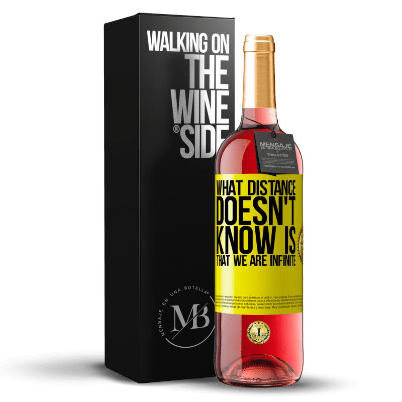 29,95 € Бесплатная доставка | Розовое вино Издание ROSÉ Что расстояние не знает, что мы бесконечны Желтая этикетка. Настраиваемая этикетка Молодое вино Урожай 2024 Tempranillo