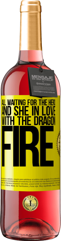 29,95 € | Rosé Wine ROSÉ Edition All waiting for the hero and she in love with the dragon fire Yellow Label. Customizable label Young wine Harvest 2024 Tempranillo