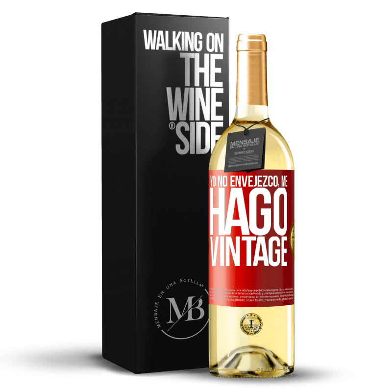 29,95 € Envío gratis | Vino Blanco Edición WHITE Yo no envejezco, me hago vintage Etiqueta Roja. Etiqueta personalizable Vino joven Cosecha 2024 Verdejo