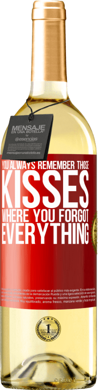 29,95 € Free Shipping | White Wine WHITE Edition You always remember those kisses where you forgot everything Red Label. Customizable label Young wine Harvest 2025 Verdejo