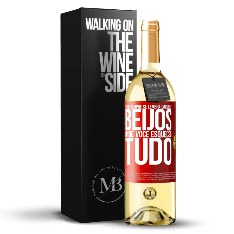 29,95 € Envio grátis | Vinho branco Edição WHITE Você sempre se lembra daqueles beijos onde você esqueceu tudo Etiqueta Vermelha. Etiqueta personalizável Vinho jovem Colheita 2025 Verdejo