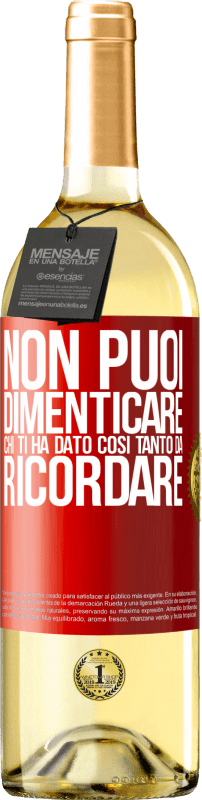 29,95 € | Vino bianco Edizione WHITE Non puoi dimenticare chi ti ha dato così tanto da ricordare Etichetta Rossa. Etichetta personalizzabile Vino giovane Raccogliere 2024 Verdejo