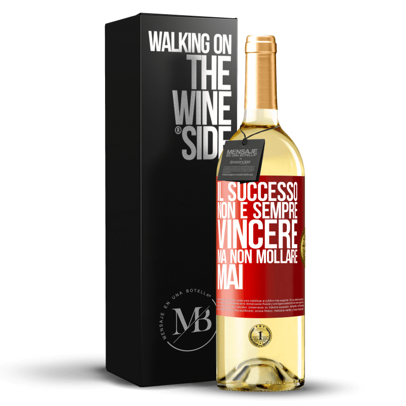 29,95 € Spedizione Gratuita | Vino bianco Edizione WHITE Il successo non è sempre vincere, ma non mollare mai Etichetta Rossa. Etichetta personalizzabile Vino giovane Raccogliere 2025 Verdejo
