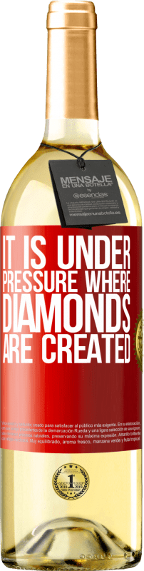 29,95 € 送料無料 | 白ワイン WHITEエディション ダイアモンドが作成されるのはプレッシャーです 赤いタグ. カスタマイズ可能なラベル 若いワイン 収穫 2023 Verdejo