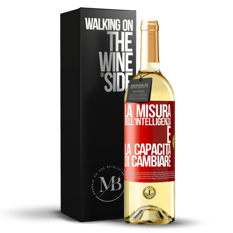 29,95 € Spedizione Gratuita | Vino bianco Edizione WHITE La misura dell'intelligenza è la capacità di cambiare Etichetta Rossa. Etichetta personalizzabile Vino giovane Raccogliere 2024 Verdejo