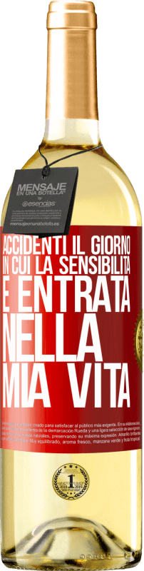 29,95 € Spedizione Gratuita | Vino bianco Edizione WHITE Accidenti il giorno in cui la sensibilità è entrata nella mia vita Etichetta Rossa. Etichetta personalizzabile Vino giovane Raccogliere 2025 Verdejo