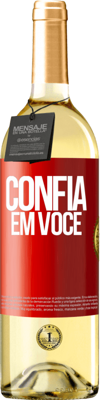 29,95 € | Vinho branco Edição WHITE Confia em você Etiqueta Vermelha. Etiqueta personalizável Vinho jovem Colheita 2024 Verdejo