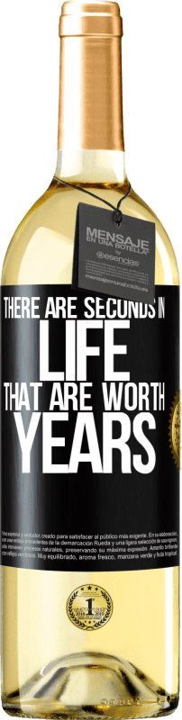 29,95 € | White Wine WHITE Edition There are seconds in life that are worth years Black Label. Customizable label Young wine Harvest 2024 Verdejo