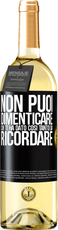 29,95 € | Vino bianco Edizione WHITE Non puoi dimenticare chi ti ha dato così tanto da ricordare Etichetta Nera. Etichetta personalizzabile Vino giovane Raccogliere 2024 Verdejo