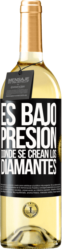 29,95 € | Vino Blanco Edición WHITE Es bajo presión donde se crean los diamantes Etiqueta Negra. Etiqueta personalizable Vino joven Cosecha 2025 Verdejo