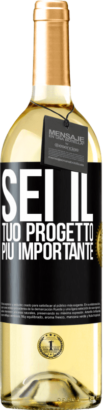 29,95 € Spedizione Gratuita | Vino bianco Edizione WHITE Sei il tuo progetto più importante Etichetta Nera. Etichetta personalizzabile Vino giovane Raccogliere 2025 Verdejo
