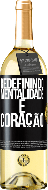 29,95 € | Vinho branco Edição WHITE Redefinindo mentalidade e coração Etiqueta Preta. Etiqueta personalizável Vinho jovem Colheita 2025 Verdejo