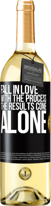 29,95 € | White Wine WHITE Edition Fall in love with the process, the results come alone Black Label. Customizable label Young wine Harvest 2023 Verdejo