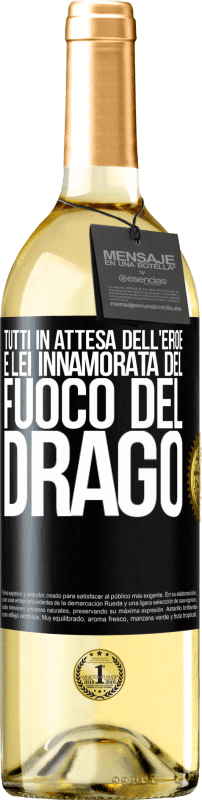 29,95 € | Vino bianco Edizione WHITE Tutti in attesa dell'eroe e lei innamorata del fuoco del drago Etichetta Nera. Etichetta personalizzabile Vino giovane Raccogliere 2023 Verdejo