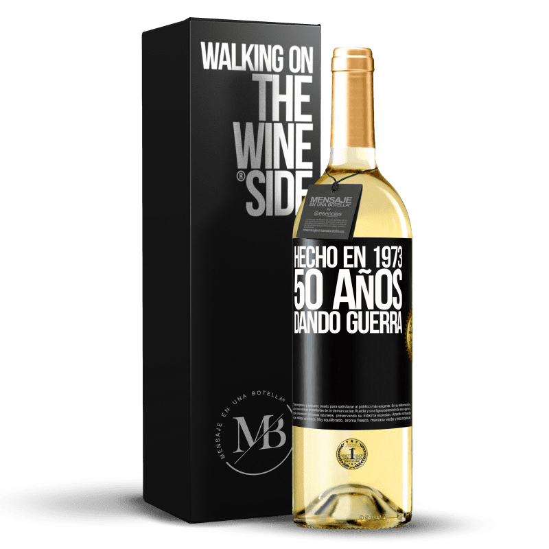29,95 € Envío gratis | Vino Blanco Edición WHITE Hecho en 1973. 50 años dando guerra Etiqueta Negra. Etiqueta personalizable Vino joven Cosecha 2025 Verdejo