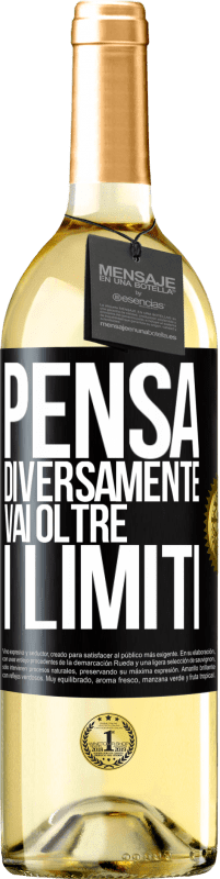 Spedizione Gratuita | Vino bianco Edizione WHITE Pensa diversamente. Vai oltre i limiti Etichetta Nera. Etichetta personalizzabile Vino giovane Raccogliere 2023 Verdejo