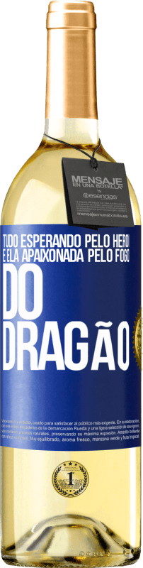 29,95 € | Vinho branco Edição WHITE Tudo esperando pelo herói e ela apaixonada pelo fogo do dragão Etiqueta Azul. Etiqueta personalizável Vinho jovem Colheita 2024 Verdejo