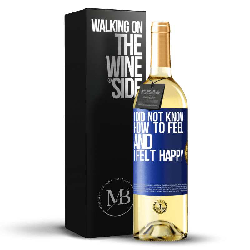 29,95 € Бесплатная доставка | Белое вино Издание WHITE Я не знал, что надеть, и я был счастлив Синяя метка. Настраиваемая этикетка Молодое вино Урожай 2023 Verdejo
