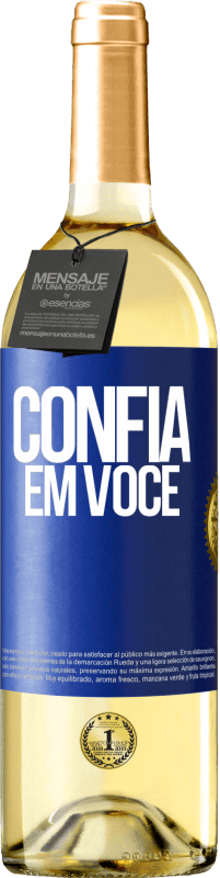 29,95 € | Vinho branco Edição WHITE Confia em você Etiqueta Azul. Etiqueta personalizável Vinho jovem Colheita 2023 Verdejo