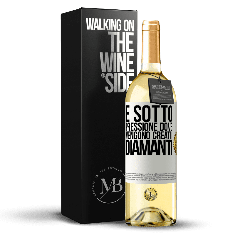 29,95 € Spedizione Gratuita | Vino bianco Edizione WHITE È sotto pressione dove vengono creati i diamanti Etichetta Bianca. Etichetta personalizzabile Vino giovane Raccogliere 2025 Verdejo