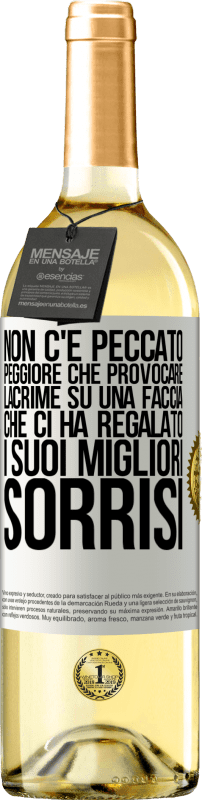 29,95 € Spedizione Gratuita | Vino bianco Edizione WHITE Non c'è peccato peggiore che provocare lacrime su una faccia che ci ha regalato i suoi migliori sorrisi Etichetta Bianca. Etichetta personalizzabile Vino giovane Raccogliere 2023 Verdejo