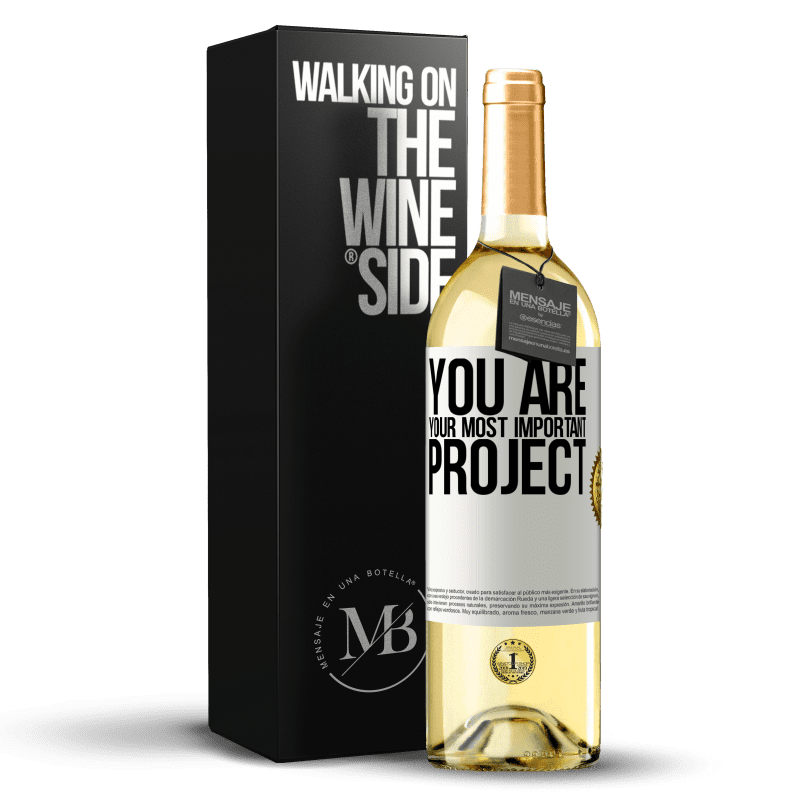 29,95 € Бесплатная доставка | Белое вино Издание WHITE Вы ваш самый важный проект Белая этикетка. Настраиваемая этикетка Молодое вино Урожай 2023 Verdejo