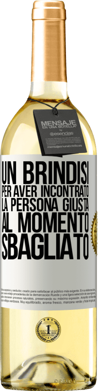 29,95 € Spedizione Gratuita | Vino bianco Edizione WHITE Un brindisi per aver incontrato la persona giusta al momento sbagliato Etichetta Bianca. Etichetta personalizzabile Vino giovane Raccogliere 2024 Verdejo