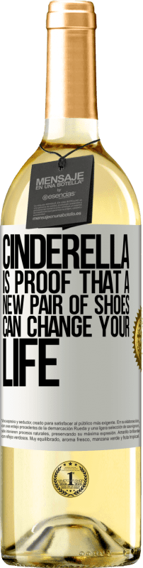 29,95 € | Белое вино Издание WHITE Золушка является доказательством того, что новая пара обуви может изменить вашу жизнь Белая этикетка. Настраиваемая этикетка Молодое вино Урожай 2023 Verdejo