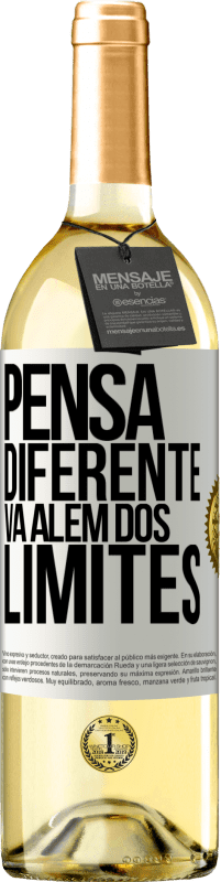 29,95 € Envio grátis | Vinho branco Edição WHITE Pensa diferente. Vá além dos limites Etiqueta Branca. Etiqueta personalizável Vinho jovem Colheita 2023 Verdejo