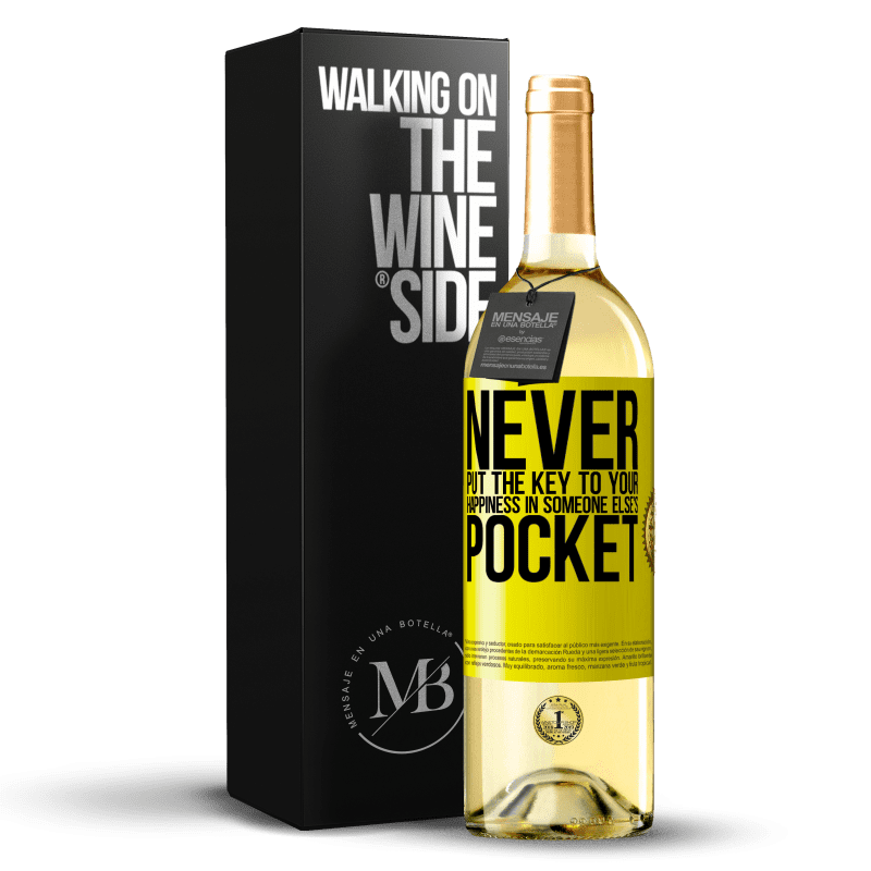 29,95 € Бесплатная доставка | Белое вино Издание WHITE Никогда не кладите ключ от своего счастья в чужой карман Желтая этикетка. Настраиваемая этикетка Молодое вино Урожай 2023 Verdejo
