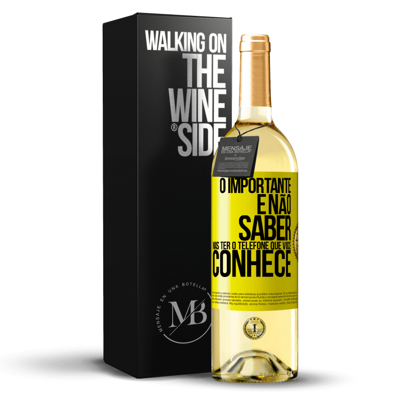 29,95 € Envio grátis | Vinho branco Edição WHITE O importante é não saber, mas ter o telefone que você conhece Etiqueta Amarela. Etiqueta personalizável Vinho jovem Colheita 2024 Verdejo