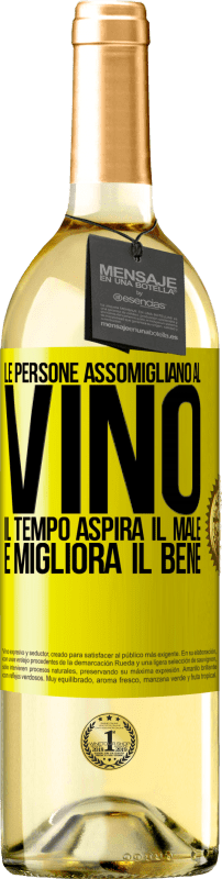 29,95 € Spedizione Gratuita | Vino bianco Edizione WHITE Le persone assomigliano al vino. Il tempo aspira il male e migliora il bene Etichetta Gialla. Etichetta personalizzabile Vino giovane Raccogliere 2025 Verdejo